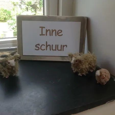 Holiday home Inne Schuur *